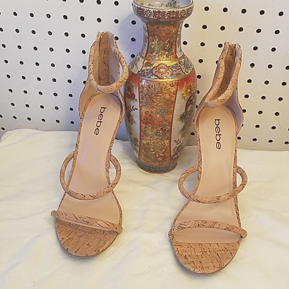 BEBE TAN ZIGI SOHO HEELS. - Picture 8 of 8